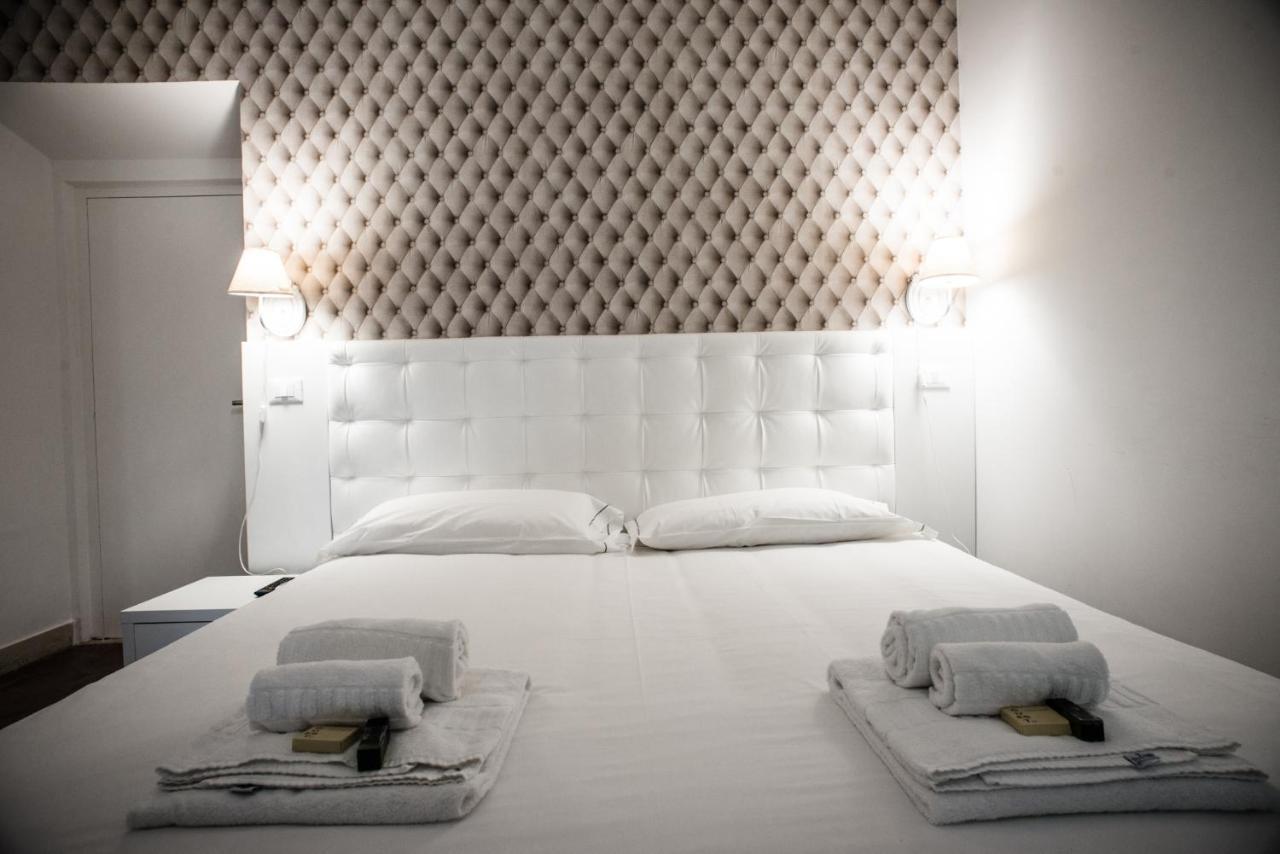 רומא Flowers Apartments מראה חיצוני תמונה