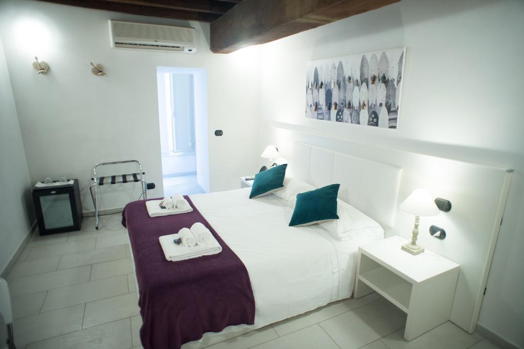 רומא Flowers Apartments חדר תמונה