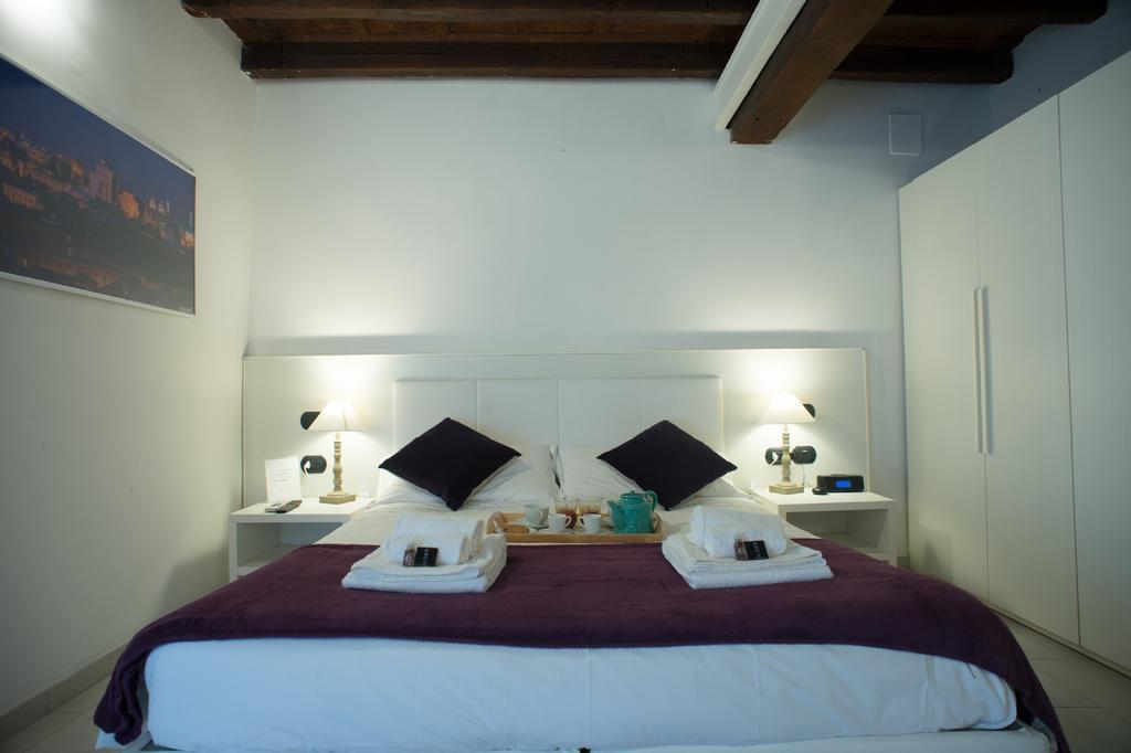 רומא Flowers Apartments חדר תמונה