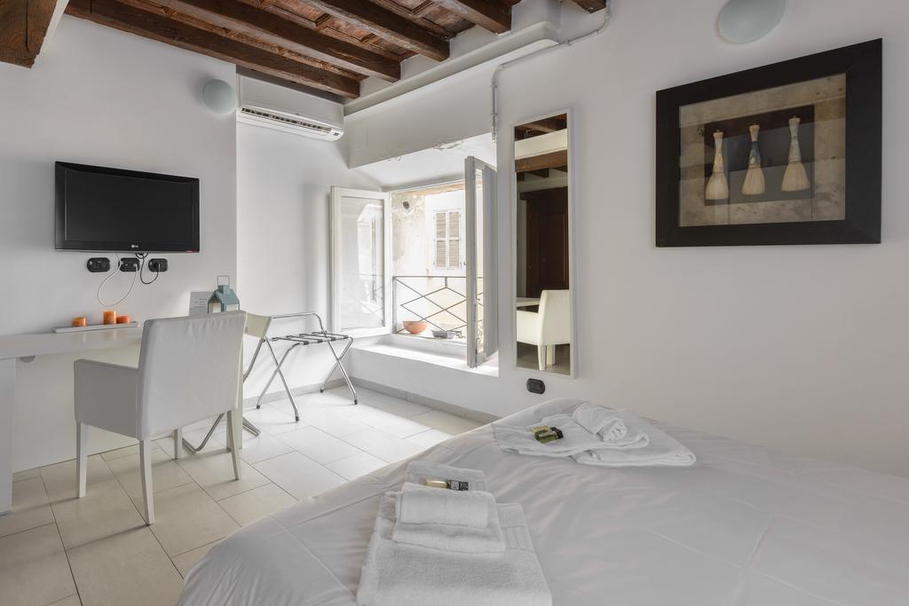 רומא Flowers Apartments חדר תמונה